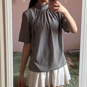 Size 8- Anna Kriste black and white plaid turtleneck top